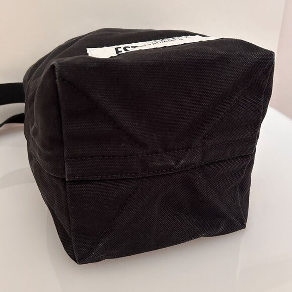 Everlane Cotton Canvas Mini Tote Bag, color black - Picture 3 of 8